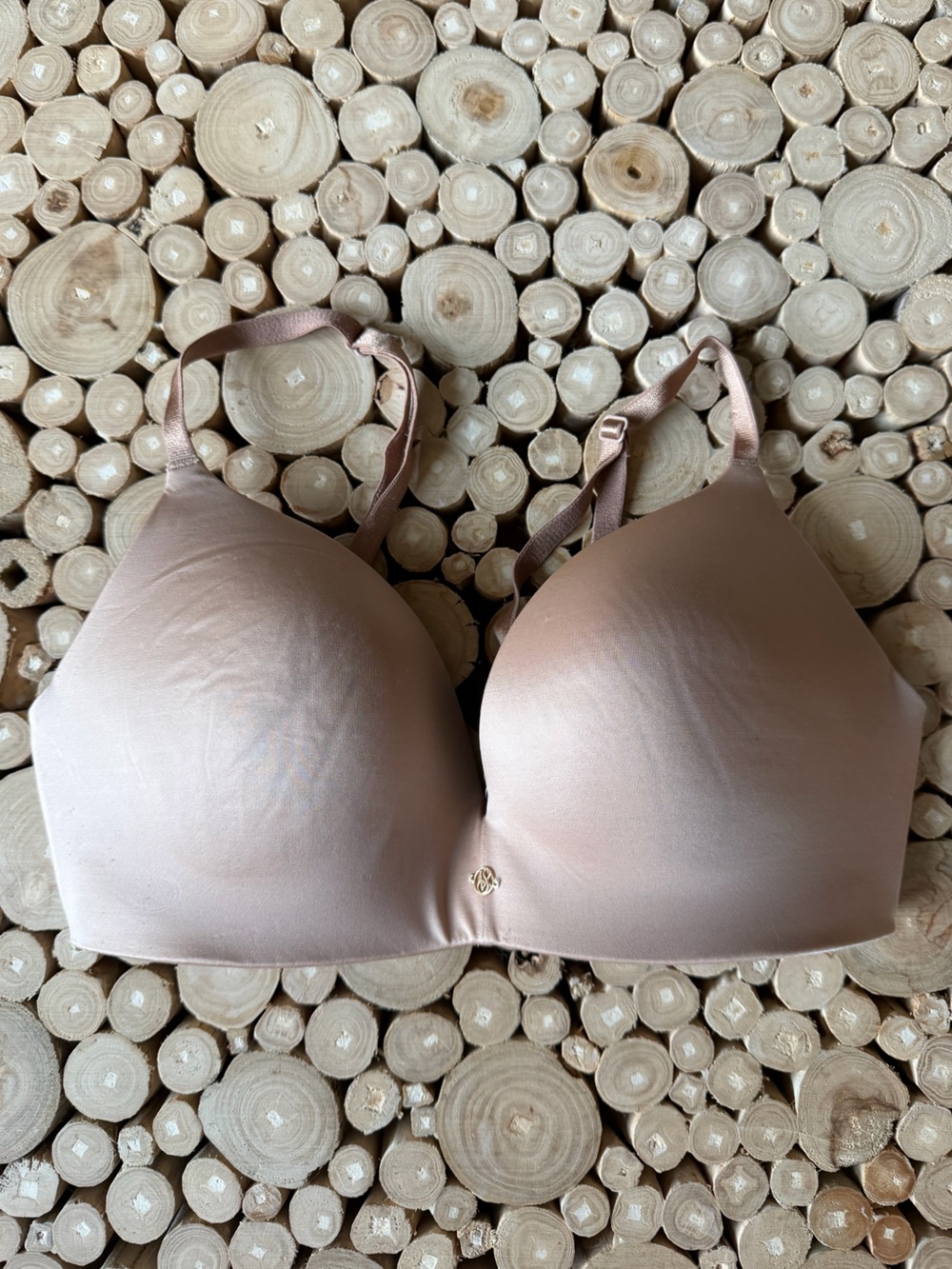 Victoria's Secret Smooth Padded Bra in Light Nude
